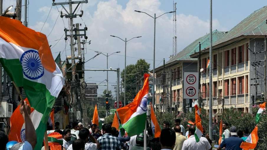 har-ghar-tiranga-2-1723471686.jpg